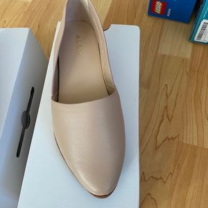 Brad new shoes. Very comfy.